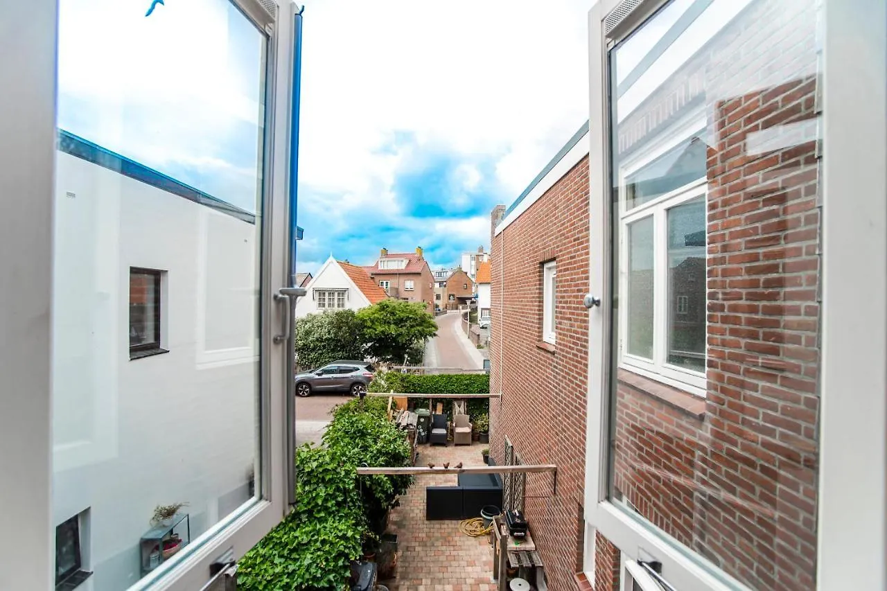 Tatil Evi Zonnebloem Villa Zandvoort Hollanda
